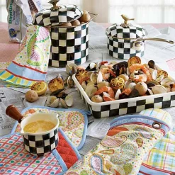 Courtly Check 2.5 Quart Saucepan