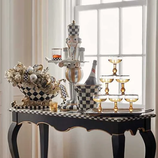 Glam Up Buckingham Nutcracker Butler