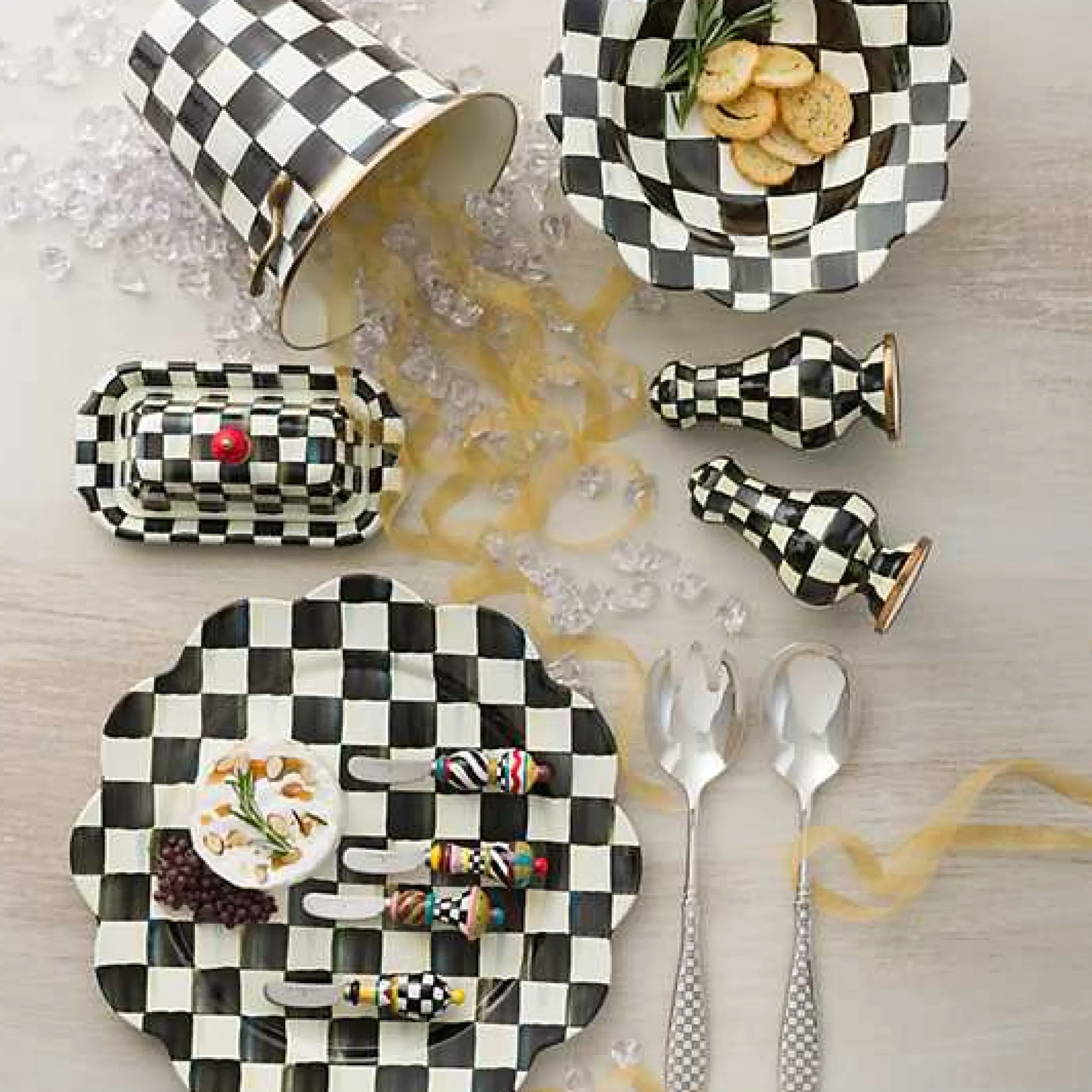 Jubilee Spreaders, Set of 4